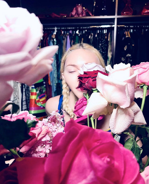 Madonna-Smelling-Flowers
