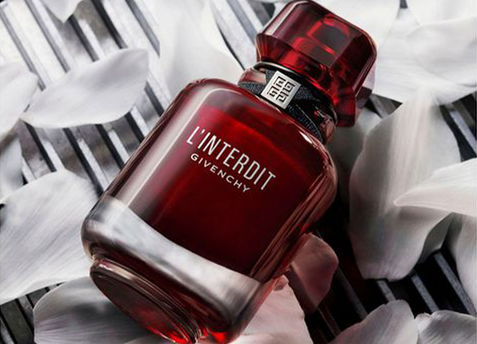 L'INTERDIT-ROUGE-GIVENCHY-Review